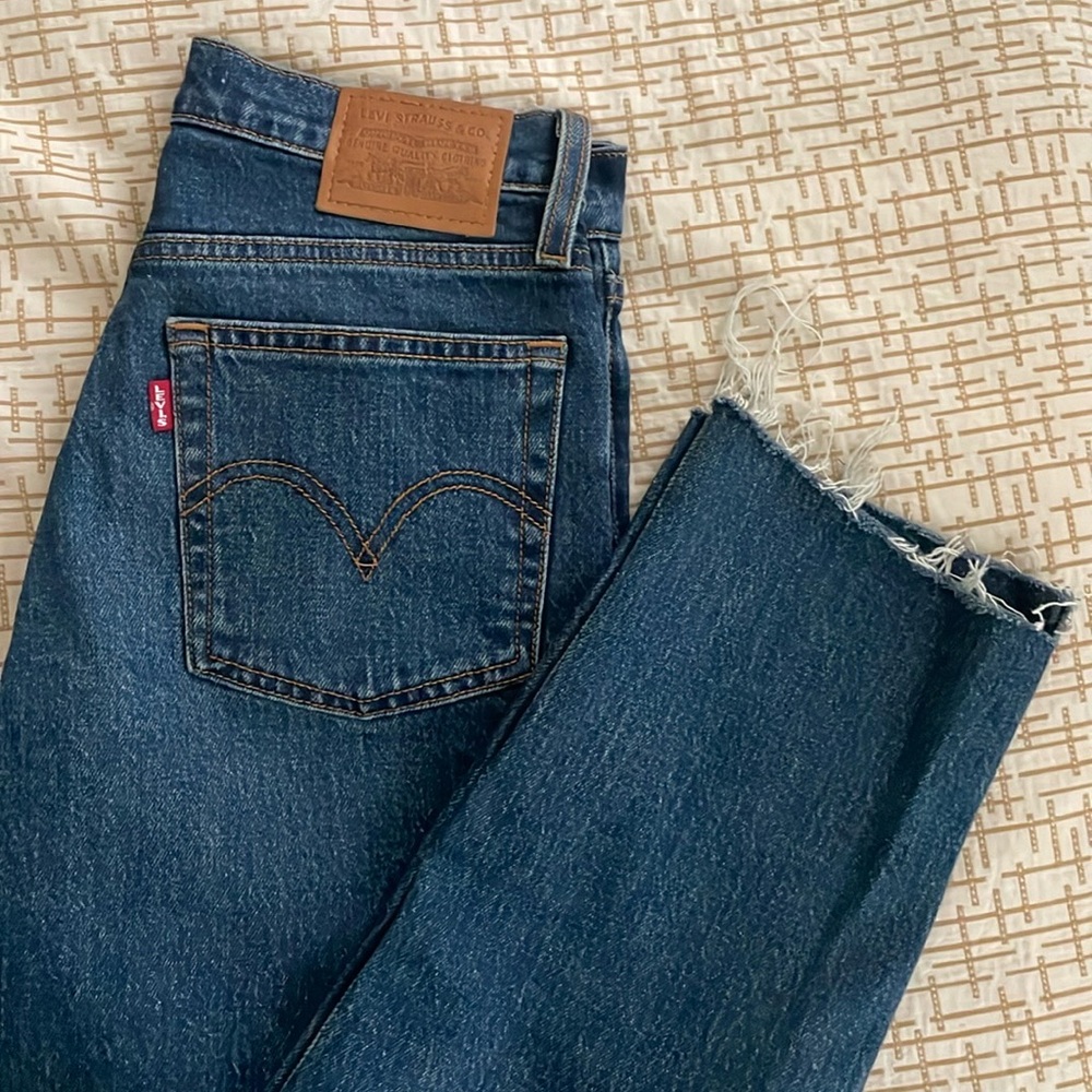 Levi’s Wedgie Straight Denim Jean